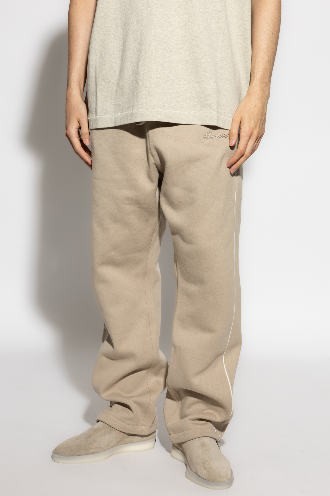 FEAR OF GOD ベージュ ラウンジパンツ Beige Sweatpants with side stripes Fear Of God Essentials